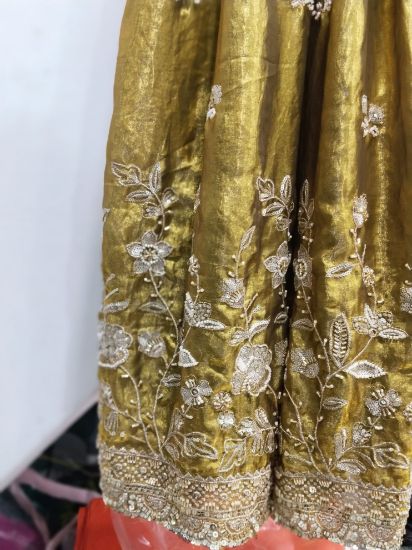Golden-Brown / Mustard-Olive Shade Silk Lehenga & Choli Set with a party-wear look, designed in pure soft silk with silver/light gold embroidery(Per Meter). యొక్క చిత్రం