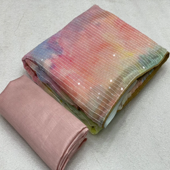 సొగసైన విచిత్ర సిల్క్ ఎంబ్రాయిడరీ సీక్విన్ చీర యొక్క చిత్రం