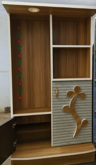 మోడరన్ 2.5 అడుగుల స్టోరేజ్ క్యాబినెట్, 2 డోర్లు, డిజైనర్ ఫ్లోరల్ & అబ్‌స్ట్రాక్ట్ నమూనాలతో, పూర్తి-పొడవు అద్దం & ఓపెన్ షెల్ఫ్‌లు, బెడ్‌రూమ్ మరియు ఇంటి ఆర్గనైజేషన్ కోసం ఎలిగెంట్ అల్మారా యొక్క చిత్రం